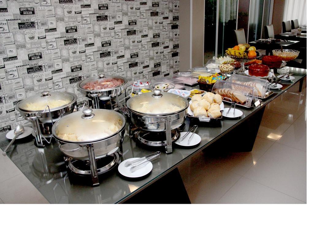 Padom Business Hotel Braganca Paulista Bagian luar foto