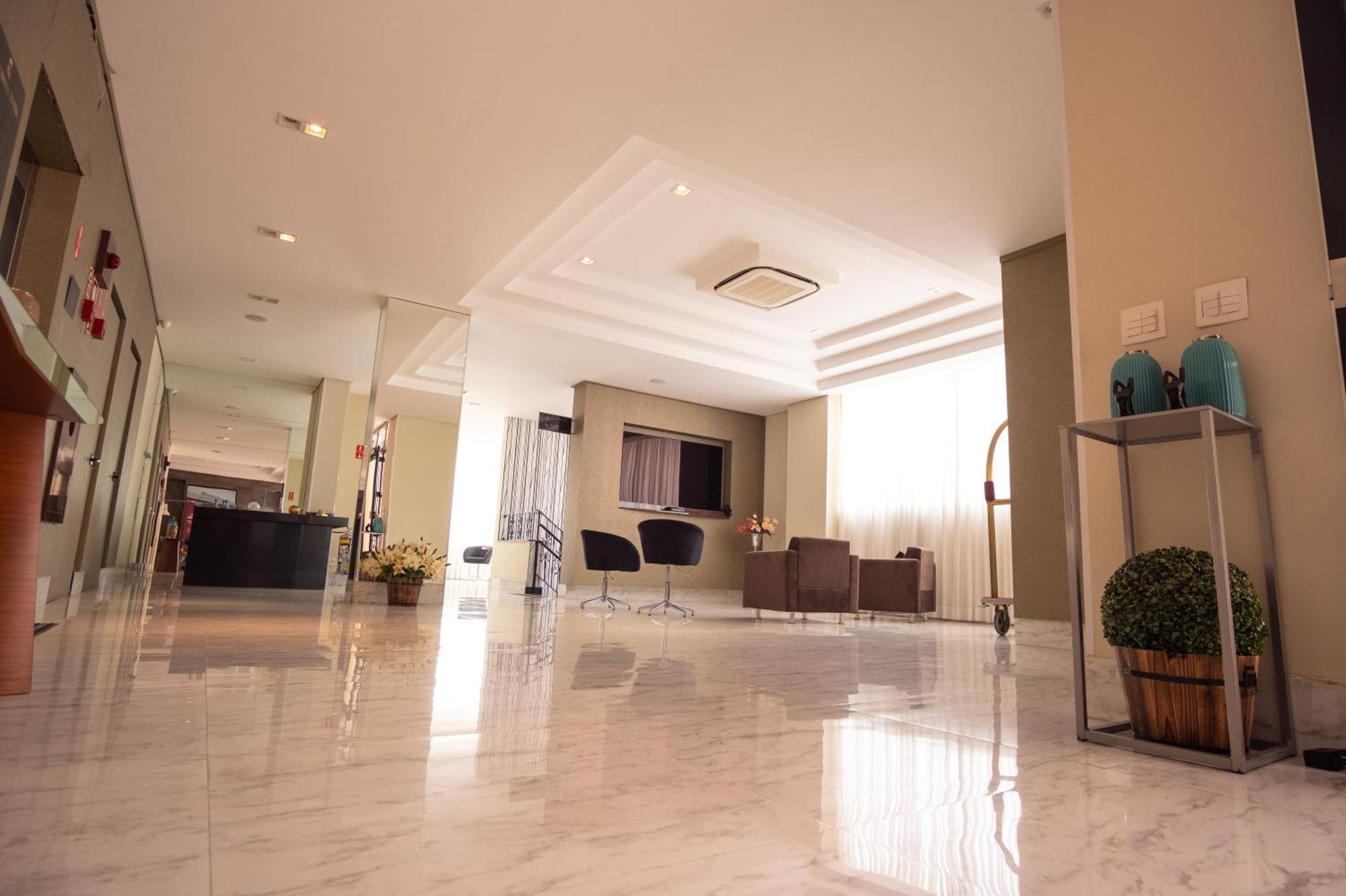 Padom Business Hotel Braganca Paulista Bagian luar foto