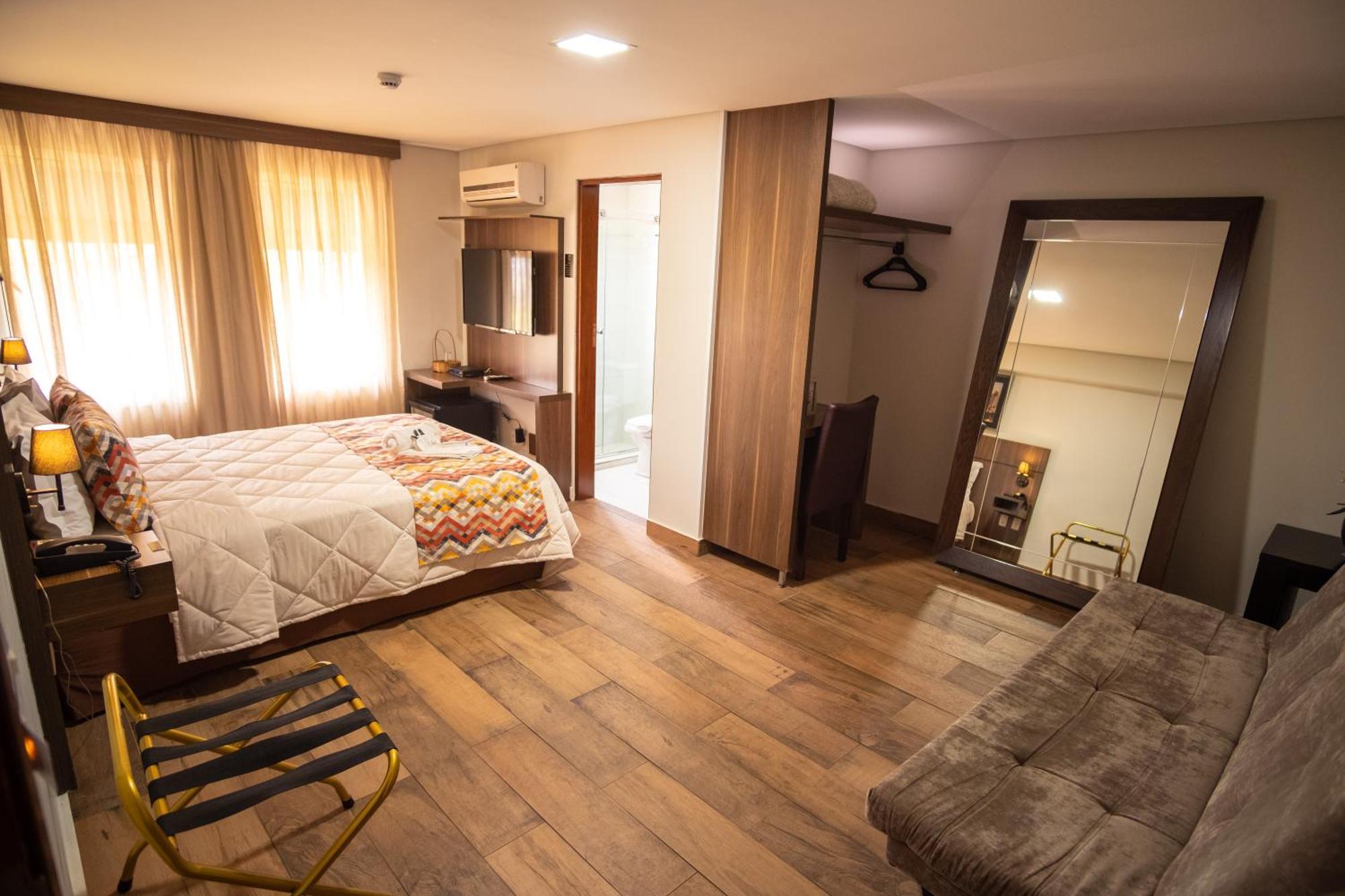 Padom Business Hotel Braganca Paulista Bagian luar foto