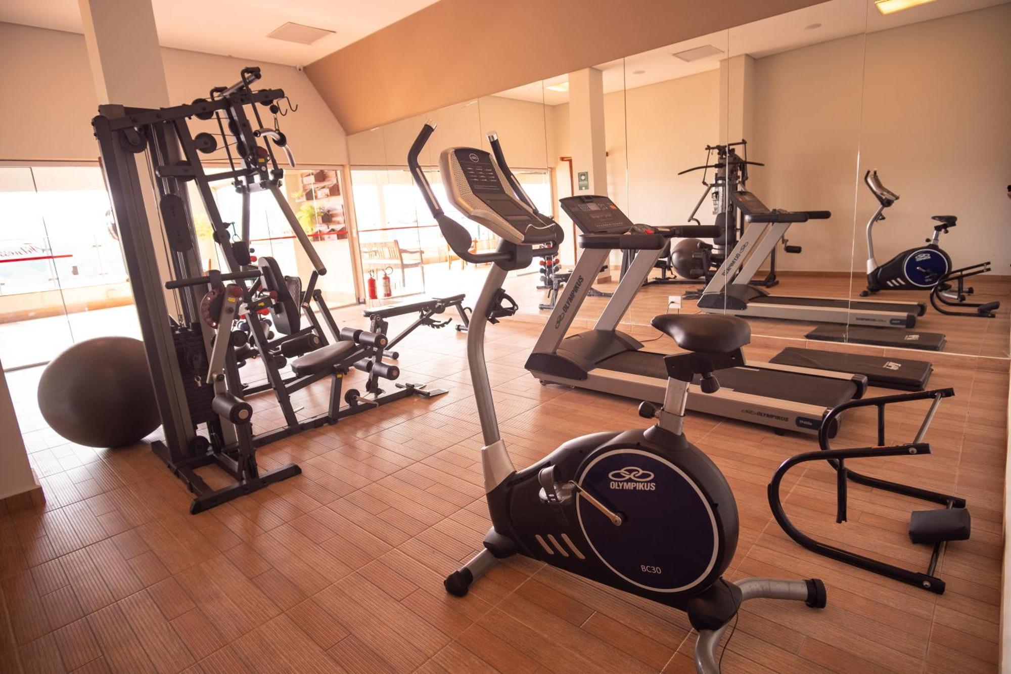 Padom Business Hotel Braganca Paulista Bagian luar foto
