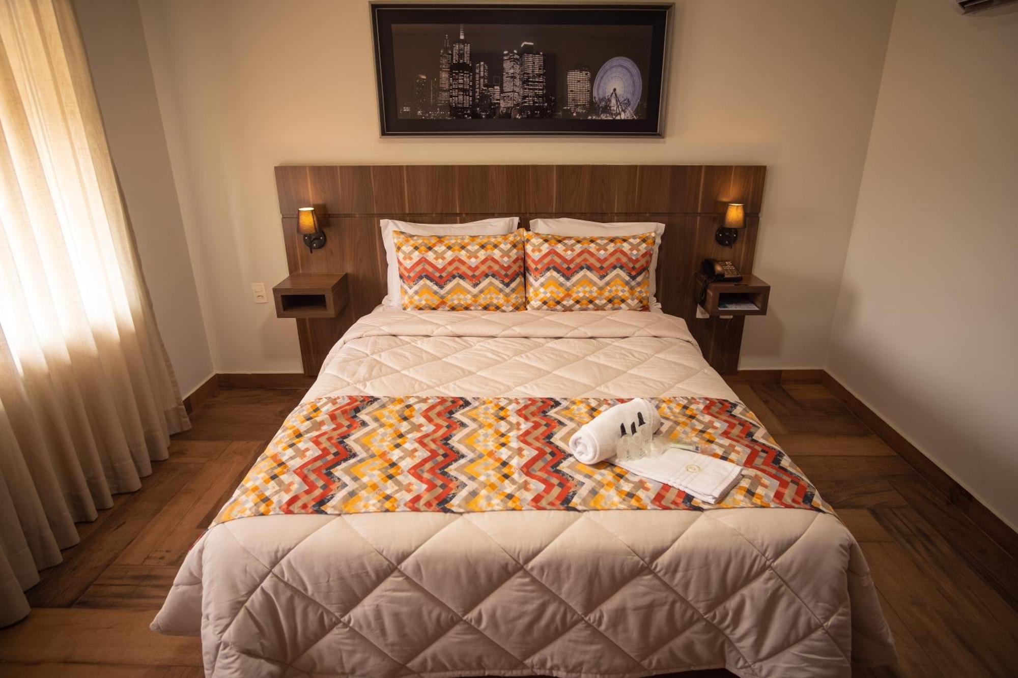 Padom Business Hotel Braganca Paulista Bagian luar foto