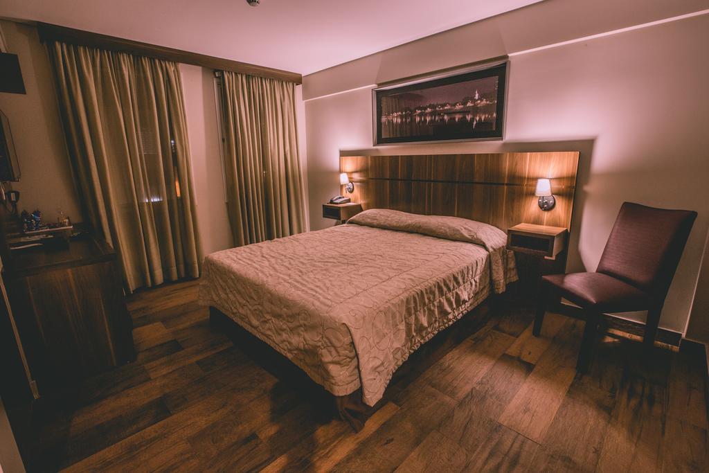 Padom Business Hotel Braganca Paulista Ruang foto