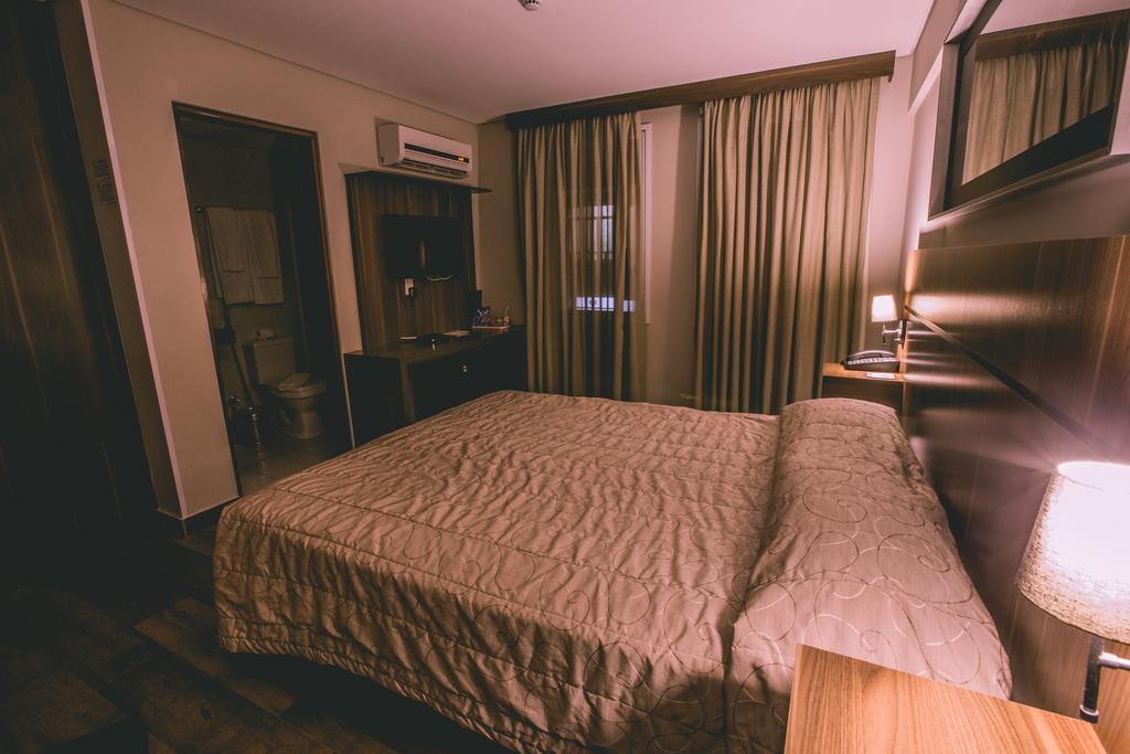 Padom Business Hotel Braganca Paulista Ruang foto