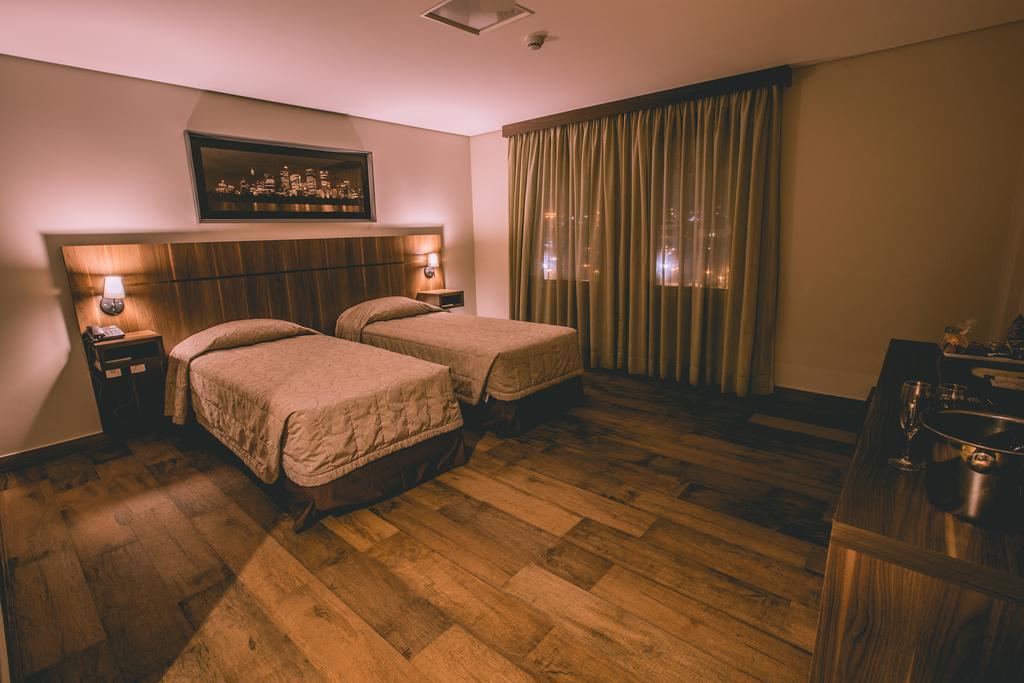 Padom Business Hotel Braganca Paulista Ruang foto