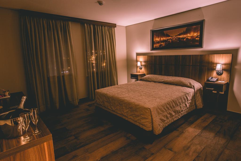 Padom Business Hotel Braganca Paulista Bagian luar foto