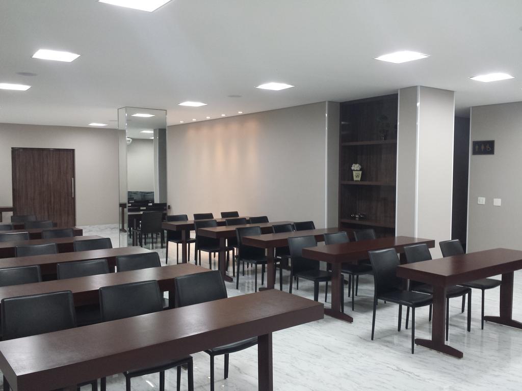 Padom Business Hotel Braganca Paulista Bagian luar foto