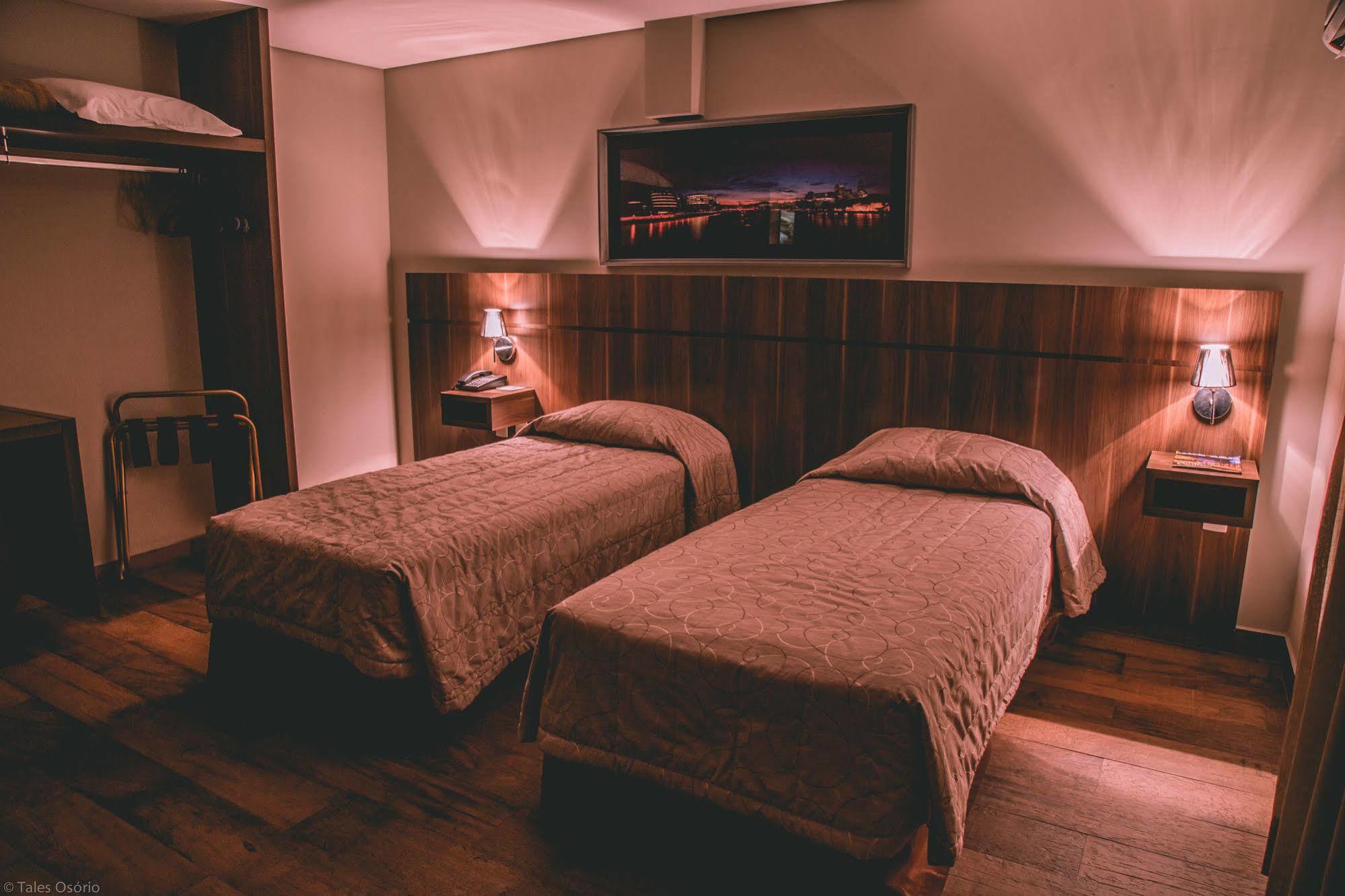 Padom Business Hotel Braganca Paulista Bagian luar foto